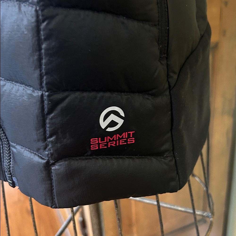 The North Face Women's Summit Series 800 Black Insulated Vest - Picture 2 of 12